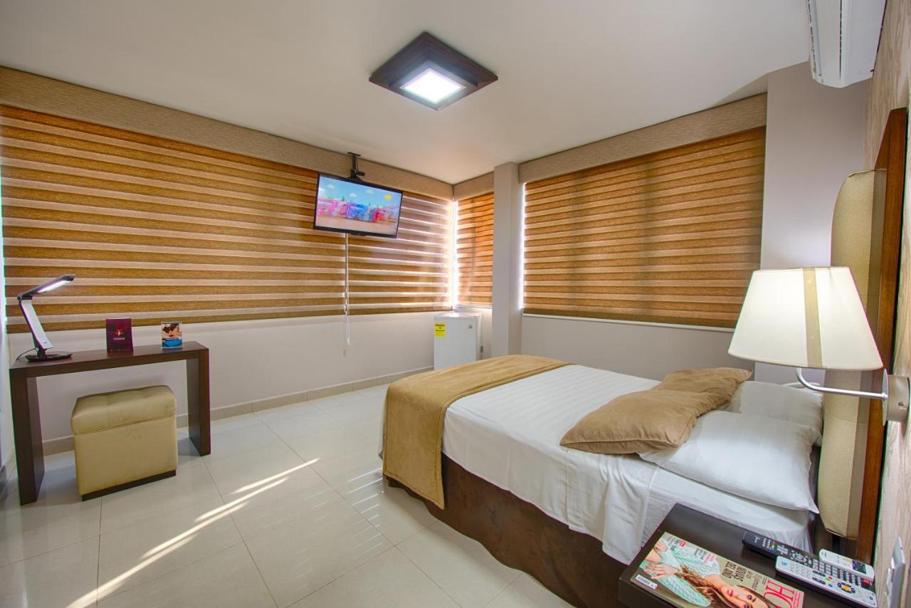 Hotel Veuxor มาชาลา ภายนอก รูปภาพ